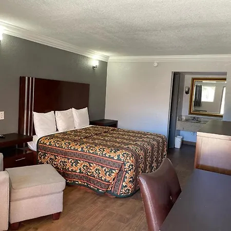 Budget Inn And Suites